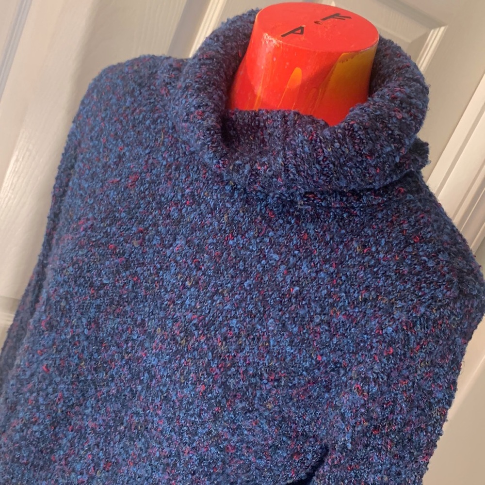 VINTAGE ERIKA Sweater - Picture 4 of 12